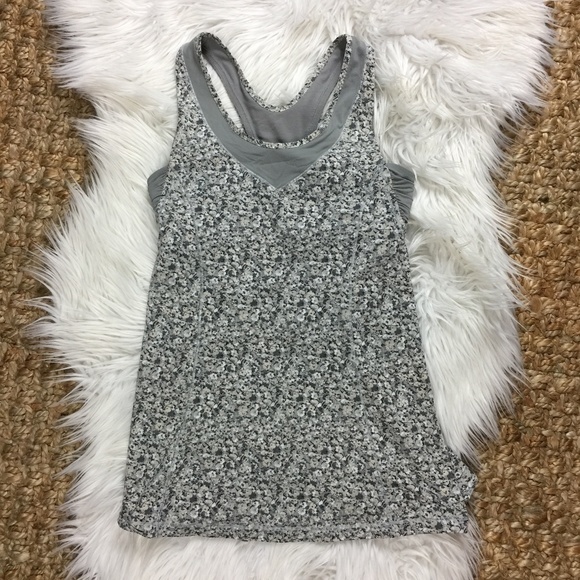 lululemon athletica Tops - Lululemon Athletica Tone it Tank sz 4